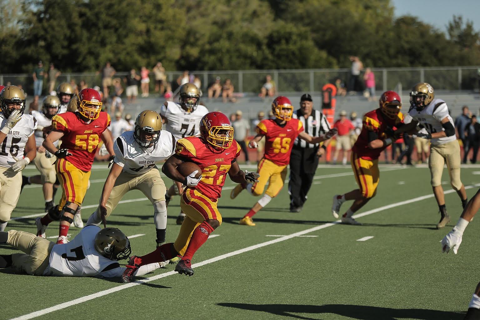 Jesuit recovers with win against Yuba City High School – JHS Plank